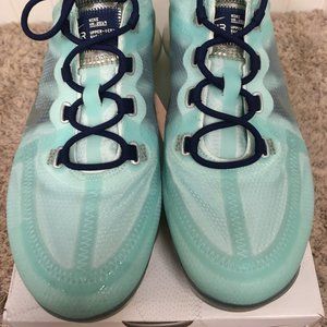 Nike Womens Air Vapormax 2019 Size US 7.5, AR6632-300